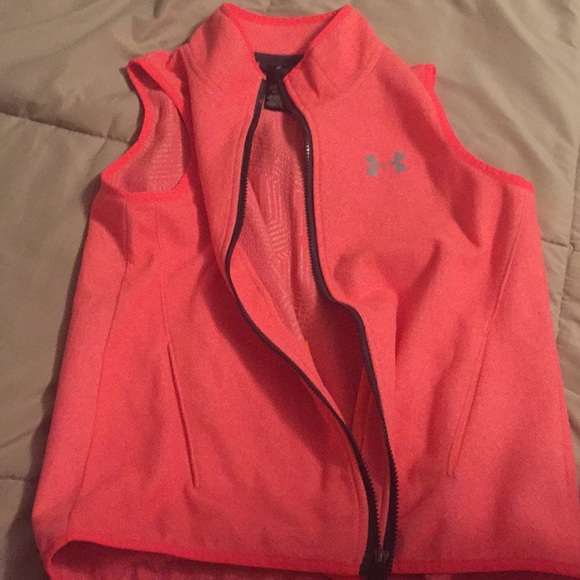 Under Armour Other - Under armour vest no stains, from smoke free home